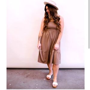 Jax and Lennon medium Midi dress